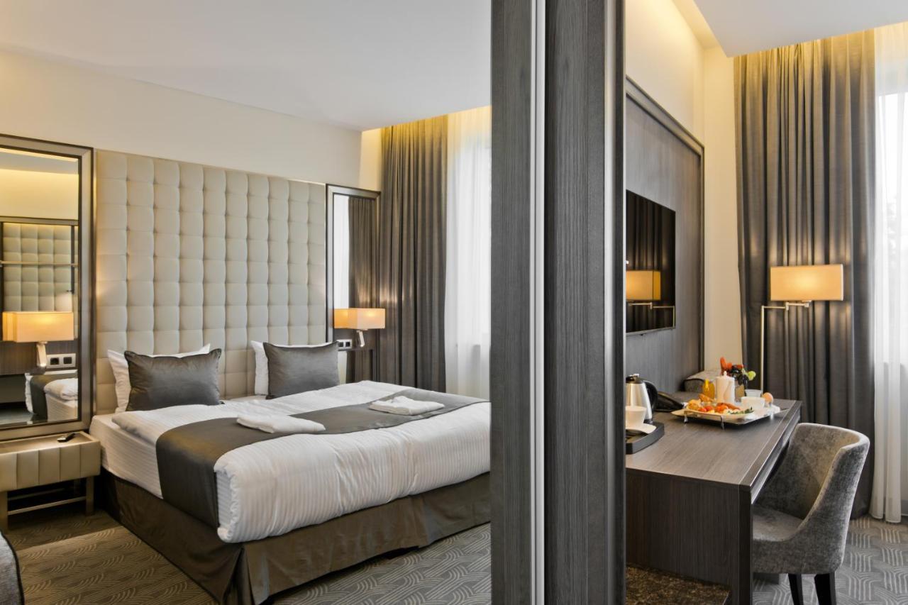 Congress Avenue Hotel VNO