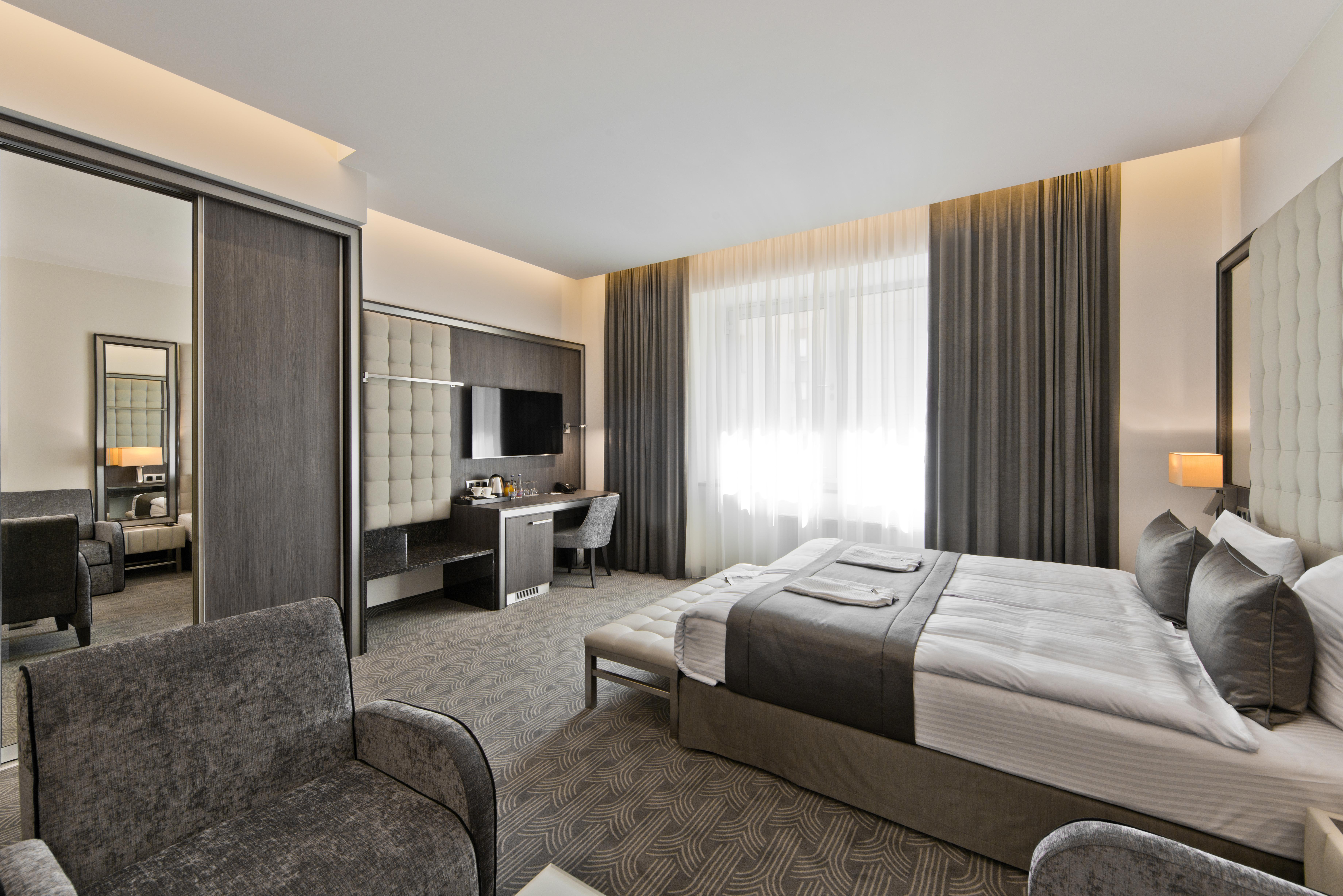 Hotel Congress Avenue 4*